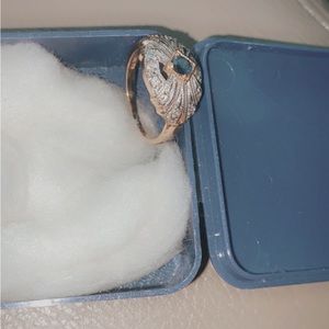 Antique 14k gold with small diamond and small sapphire size 4.25